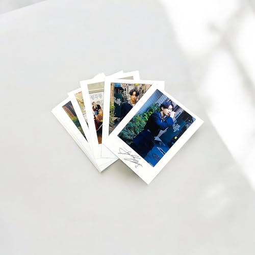 SINCE 7 STORE Gift box for Fans, 8 products: Mug, Lomocards, Keychain Combo Set, Keychain Lanyard & Three badges