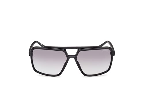 GUESS Metal Trim Plastic Navigator Sunglasses2