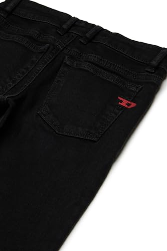 Jeans Diesel 1979 Sleenker-J garçon idéal pour un look urbain branché