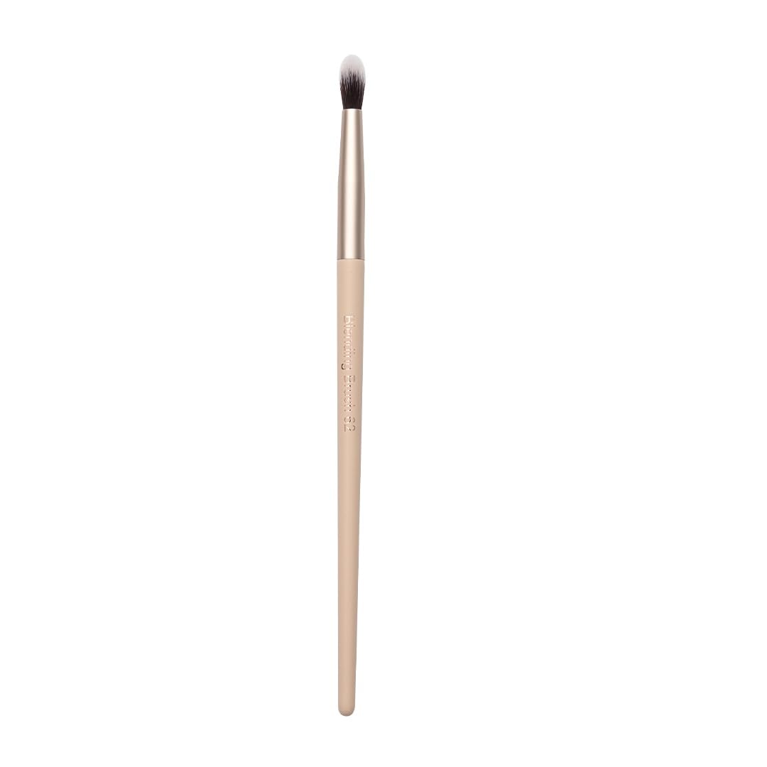 Milagro Beauty Eye Blending Brush 62 – Fluffy Brush for Powder & Cream Eyeshadow, Highlighting & Smudging, Seamless Transitions, Gradient Blending, Soft Vegan Bristles, Precision Eye Definition 3
