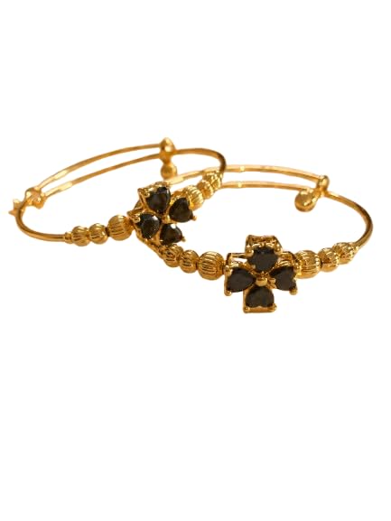 Gold Tone Black Clover Flower Open Cuff Bracelet for Women, Adjustable Floral Beaded Bangle, Elegant Stackable Wrist Bracelet, Minimalist Fashion Jewelry Gift for Girls, Wife, Mom-image-16