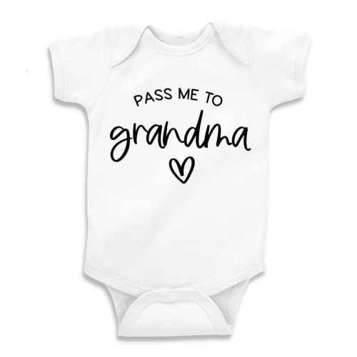 Bump and Beyond Designs Baby Announcement, Pass me to Grandma
