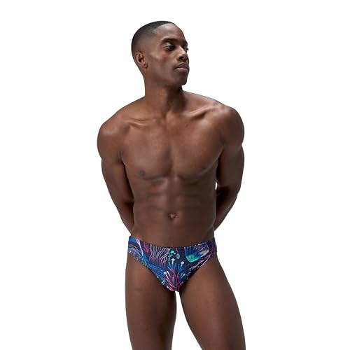 Speedo Men's Swimsuit Brief Eco Flex 2” Outseam Beachstar - Flare Pink, 32 by Speedo - Used condition - CA$53.33
