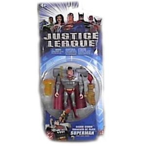Figurine Superman Silver Storm Mattel aux finitions métallisées premium