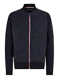 FÜR JEDEN ANLASS: Die sportliche Jacke zeichnet sich durch ihre Funktionalität und den besonders hohen Tragekomfort aus. Dadurch ist sie für den Alltag oder abends bestens geeignet.