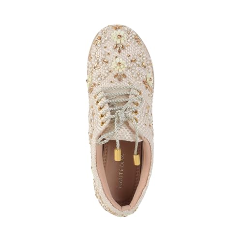 Image of Mochi Women'sSlip On Closure Boots with Platforms