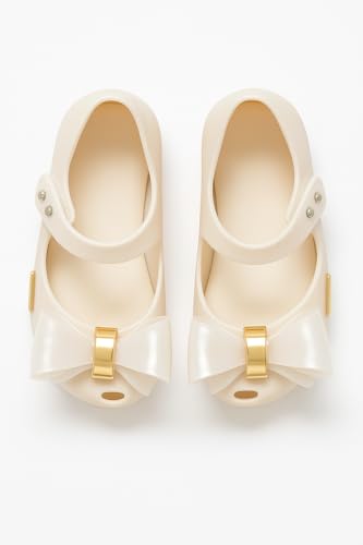 Girls Jelly Sandals with Chic Bow – Casual Footwear for Beach and Summer Wear3