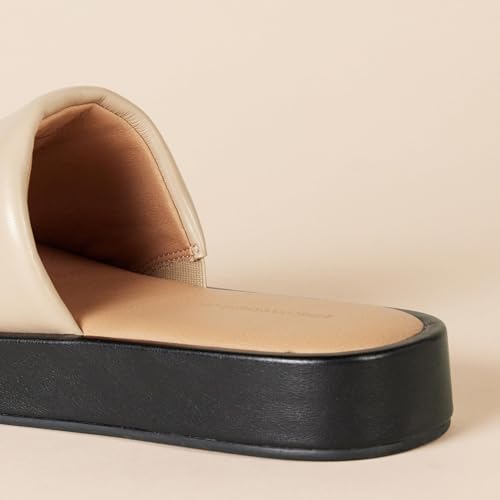 Image of Amazon Essentials Women's Slide Flatform Sandal