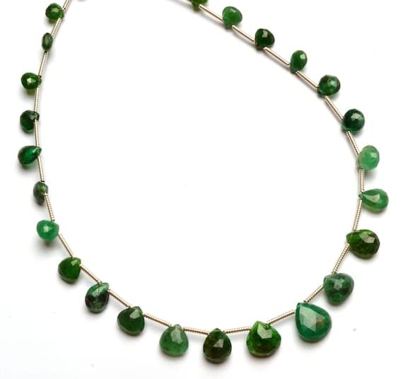 Tsavorite naturelle en perles facettées cœur de haute joaillerie