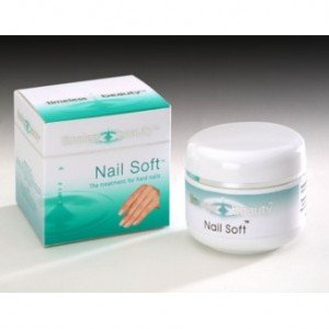 NAILSOFT NAIL SOFTENER CREAM. Gentle Nail Softening Formula softens hard nails for easy cutting 50ml