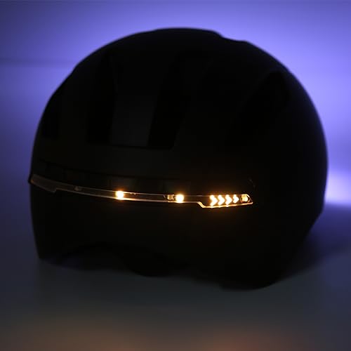 Casco de bicicleta con luces LED para evitar accidentes de tráfico 5