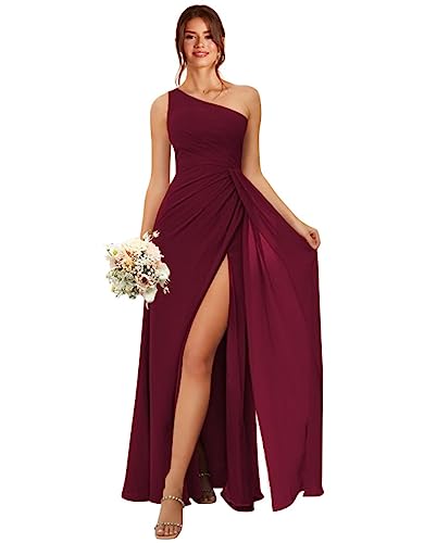 Robe longue froncée en mousseline avec fente pour un galbe parfait en mariage