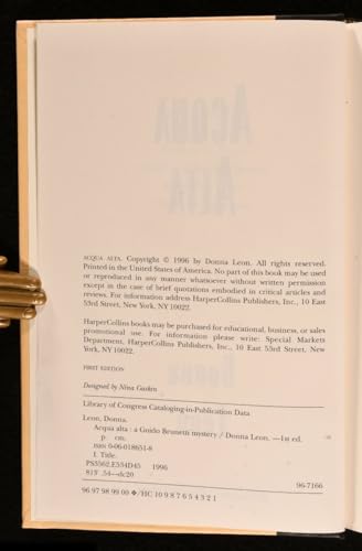 Acqua Alta 0333656547 Book Cover