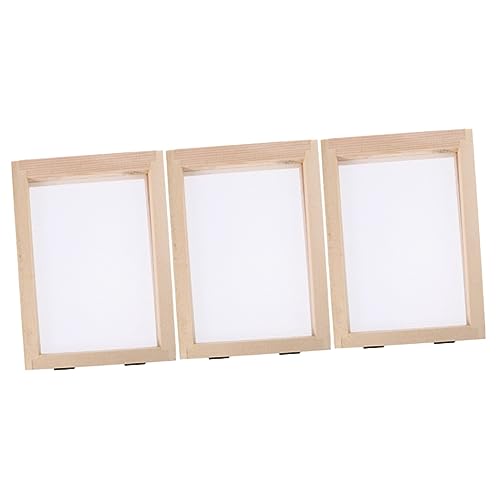 Cadre de fabrication pour papier recyclé lors d'ateliers créatifs en famille