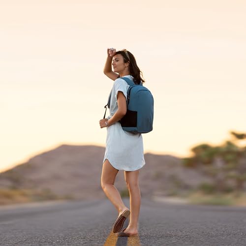 Image of Travelon Anti-Theft The Voyages Daypack