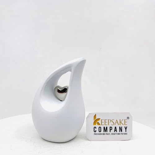 KEEPSAKE COMPANY Weiße, Matte, tropfenförmige kleine Mini-Urnen für menschliche Asche mit silbernem Herz (7,6 cm Höhe) – Urne – Bestattungsurne – kleine Haustierurne – ERN, weiß