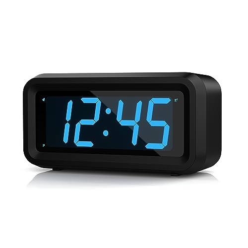 KWANWA Digitaler Wecker, LED Uhr Batteriebetrieben Tischuhr mit 3 Einstellbarer Helligkeit/Snooze/Ohne Ticken/12/24Hr 1,2'' Rote Digital Display Gut...