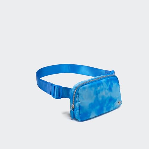Image of Pander Everywhere Belt Bag for Women, Fashion Waist Packs, Crossbody Bags with Adjustable Strap (Cloud Blue)