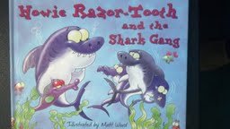 Paperback Ocean Tales: Howie Razor-Tooth & the Shark Gang Book