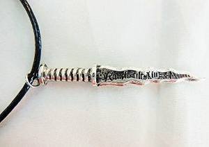 Once Upon a Time EMMA SWAN Rumplestiltskin Dagger PENDANT with 18