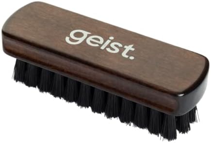 Geist. Leather & Upholstery Cleaning Brush Medium | To clean car seats, leather sofas, and alcantara | For car interiors, furniture, boots, shoes, bags and more