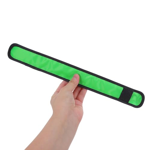 Accesorio para caballo contra accidentes nocturnos usando cintas LED ajustables 5