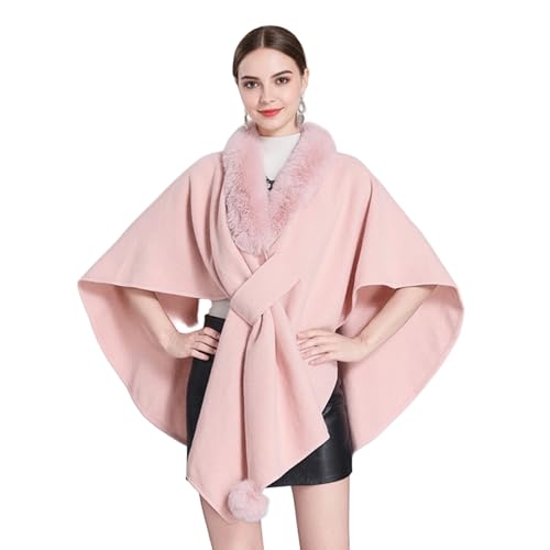 Ponchos et écharpes amples, tenue de salon contre le froid
