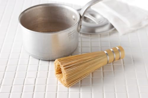 Image of KAGOYA Sasara Bamboo Brush for Frying Pans and Woks [7.1inch] Kitchen Scrub Brush