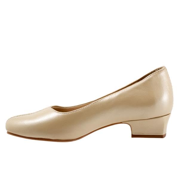 Trotters Women's Doris Dress Pump