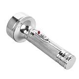 Nécessité domestique : cette lampe de poche est une nécessité pour les ménages ruraux, offrant une lampe de poche simple mais éclairante, de style ancien, une lampe de poche extérieure rétro