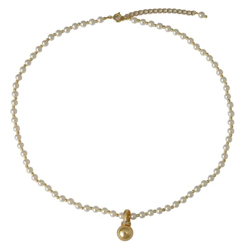 Petite perle dorée sur collier de perles fines d'hiver pour pull col roulé