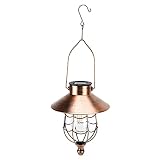 2. El estilo retro único, con una pantalla de lámpara de metal y una bombilla rodeada por una jaula de metal, agrega una granja ambiente a su espacio al aire libre.