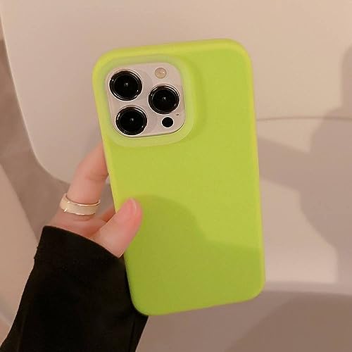 Coque iPhone 14 Pro Max verte pour protéger votre téléphone lors de vos sorties