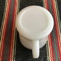 Amazon.co.jp: アメリカアンティーク 白色ミルクガラス マグカップ USA