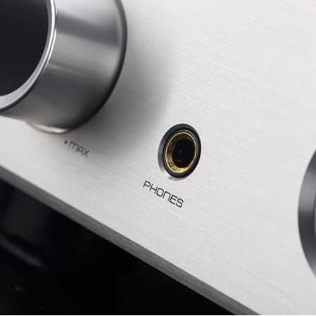 Close-up of the headphone jack on the Cayin MT-35 MK2 Plus