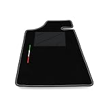 SCHUTZ: Widerstandsfähige Einstiegsleiste aus Gummi, elektrogeschweißt auf der Fahrermatte, in Übereinstimmung mit den Pedalen positioniert, um die am stärksten beanspruchten Bereiche zu verstärken.