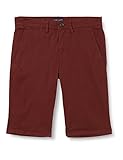 Pantaloncini Chino. 2 tasche laterali italiane e 2 tasche a filetto sul retro. Chiusura frontale con zip e bottone.