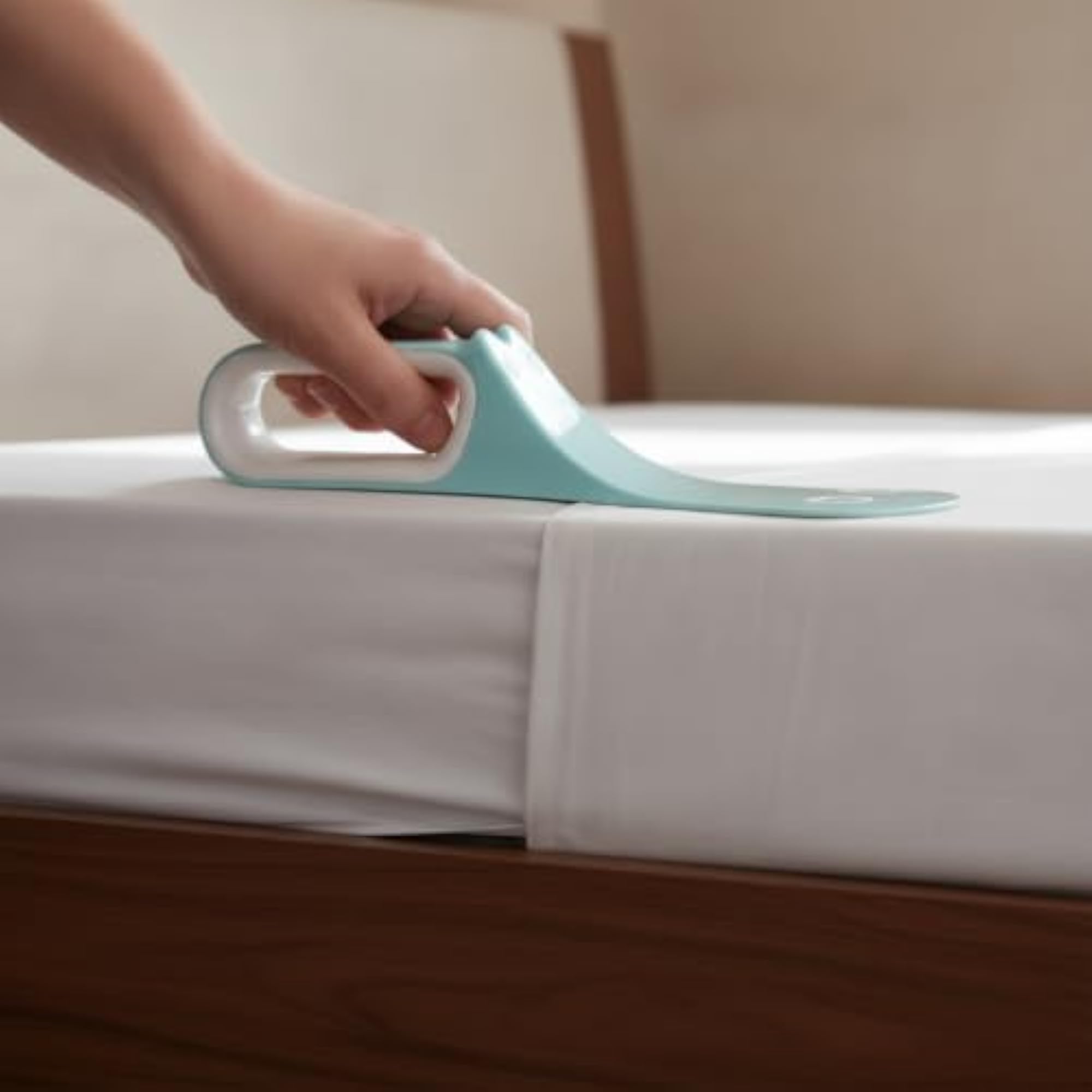 Bed Sheet Fixer Clips for Easy Bed Making, Blue Hippo