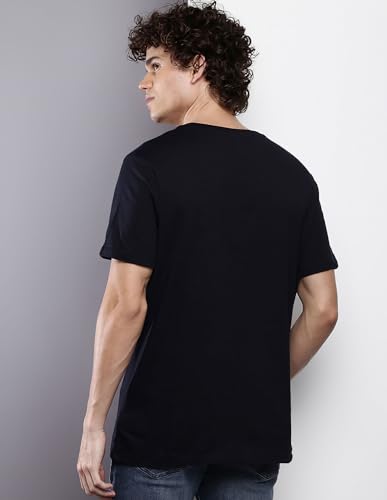 Image of Tommy Hilfiger Men Tailored Fit T-Shirt