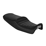 HERSTELLUNG / Wir stellen höchste Ansprüche an unsere Fertigung, überzeugen Sie sich selbst! Jedes unserer Modelle wird passgenau an der Originalsitzbank entwickelt und geht erst in Produktion, wenn wir mit Sitz, Passform und Verlauf der Nähte zufrieden sind!