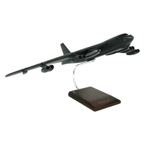 Mastercraft Collection B-52H Stratofortress - 1/100 scale model