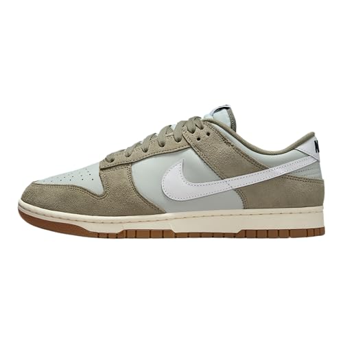 Retro SE Dunk Low by Nike