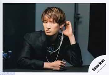 Amazon.co.jp: Snow Man 公式 生 写真（向井康二）SM01190