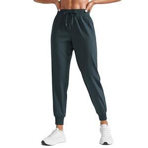 CRZ YOGA Women’s Lightweight Workout Joggers 27.5″ – Travel Casual Outdoor Running Athletic Track Hiking Pants with Pockets