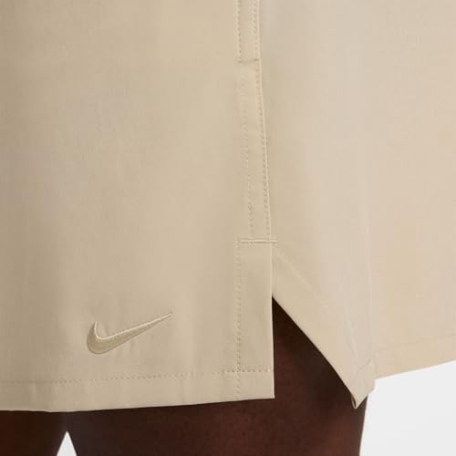 Nike Unlimited Vielseitige Dri-Fit Herrenshorts Ohne Futter (Ca. 18 cm), Desert Khaki/Black/Desert Khaki, DV9340-251, M