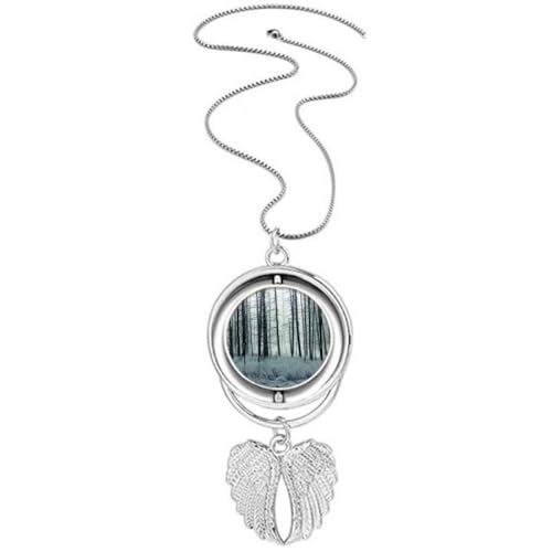 Collier ailes d'ange et neige au design ciselé et finitions soignées
