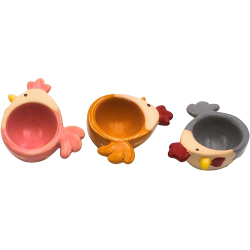 3er Set Eierbecher Hühner, Eihalter, Eideko, Frühstücks - Eierbecher, Huhn - Eierbecher,Eierbecherset, Eihalter 3 - teilig aus Steingut in gelb/rosa/grau L/B/H 7 x 3 x 8 cm Lieferumfang 3 Stück.