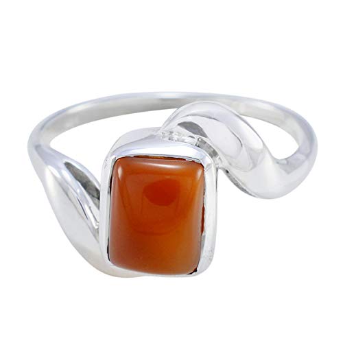 Bague de cocktail en argent pour illuminer vos soirées et looks branchés