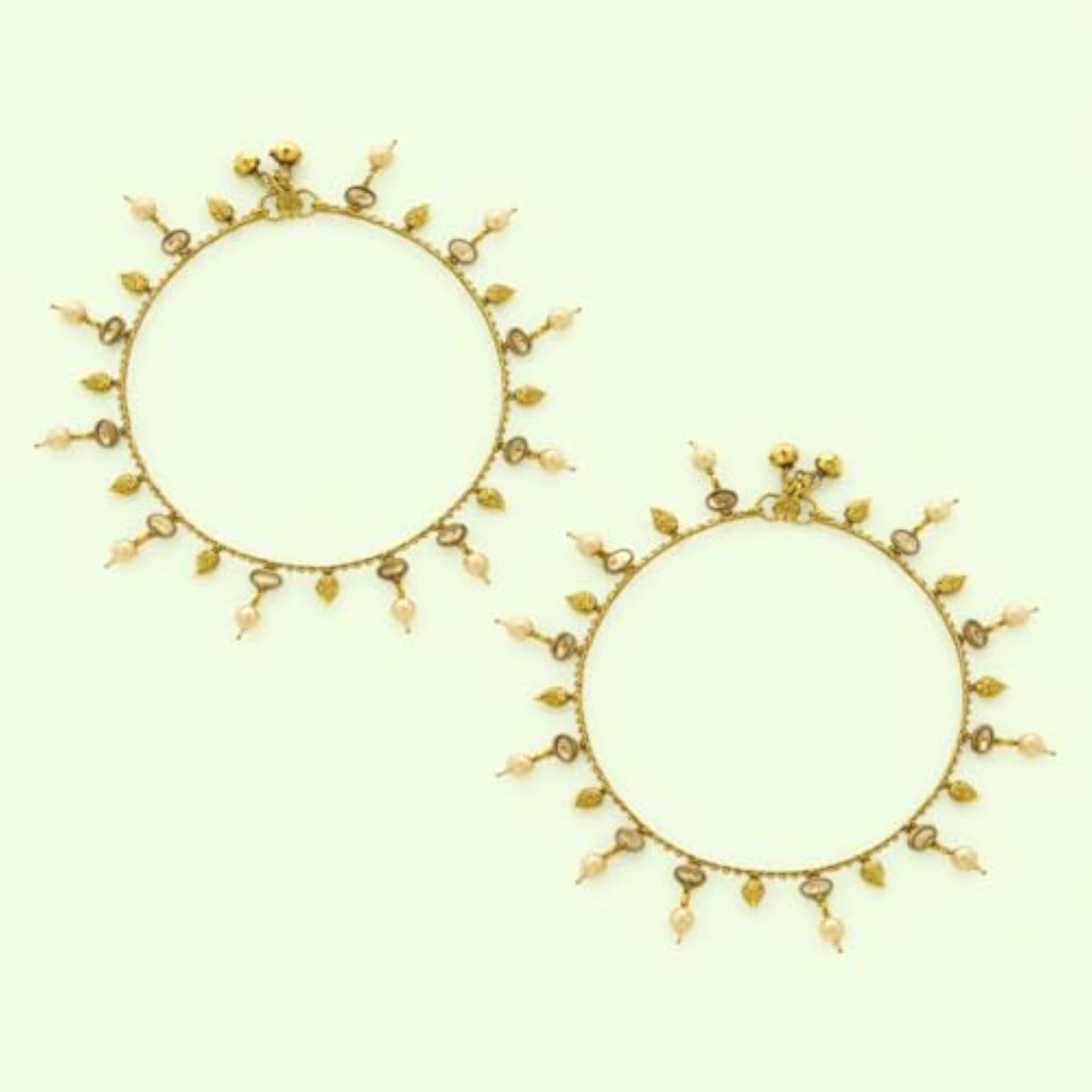 Women's Latest Golden Finish Stud Payal, Contemporary