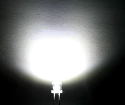 200pcs Super Bright 5mm Flat top Wide Angle led Light White 120-140 deg